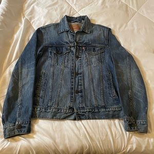 Levi Jean Trucker Jacket
